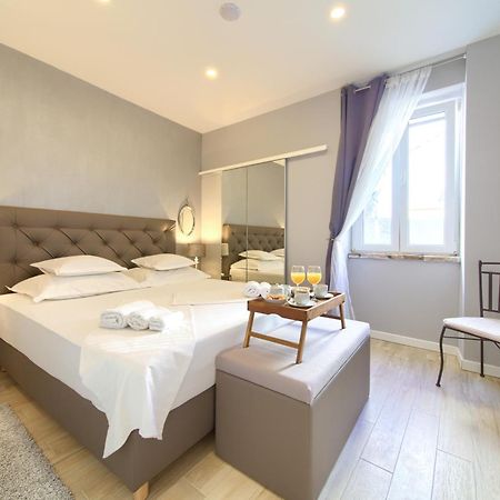 Apartment Old Town Mariolina Krk Town Luaran gambar