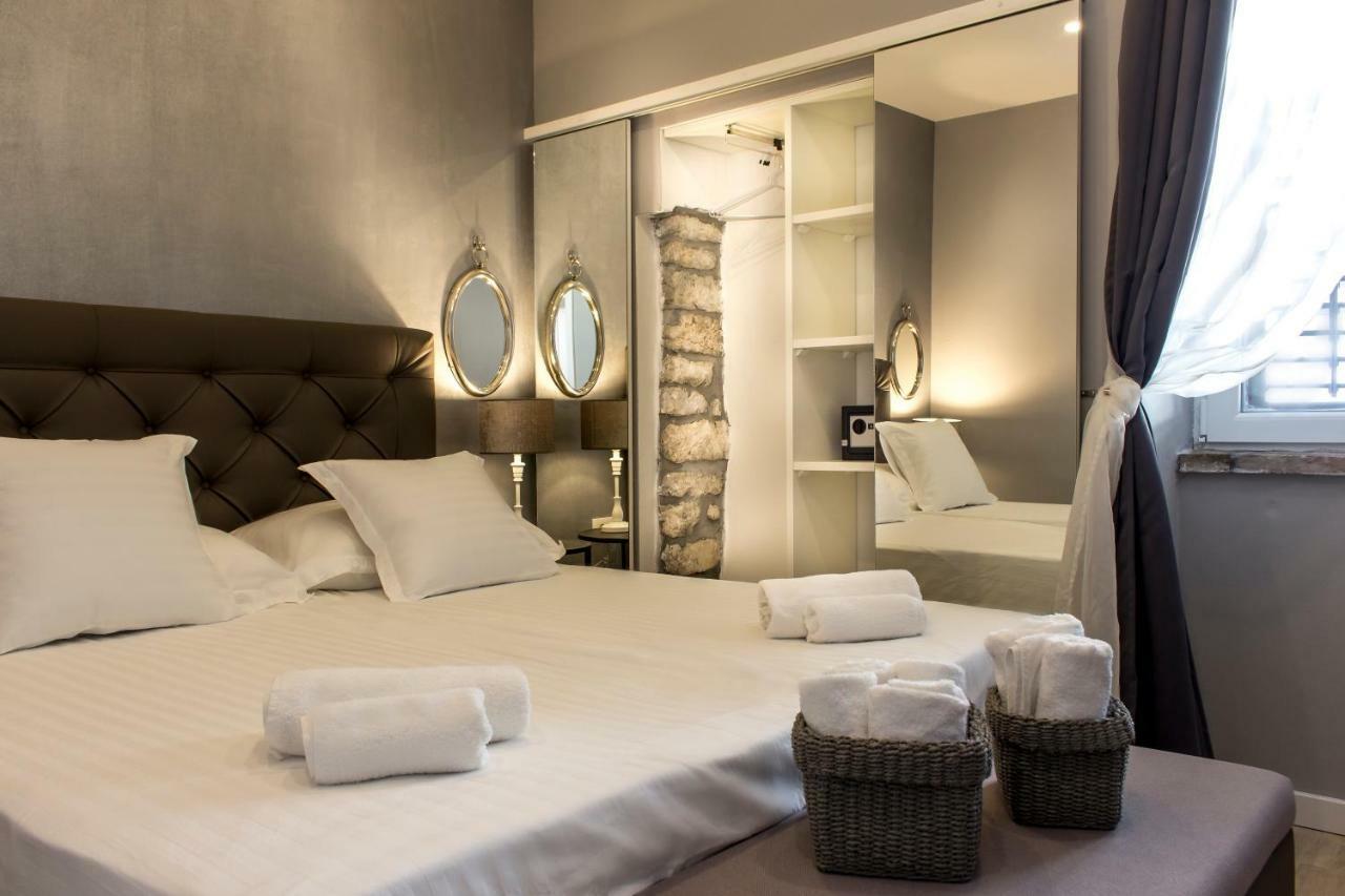 Apartment Old Town Mariolina Krk Town Luaran gambar