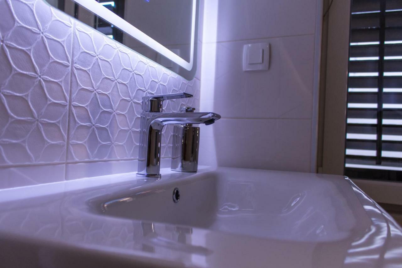 Apartment Old Town Mariolina Krk Town Luaran gambar